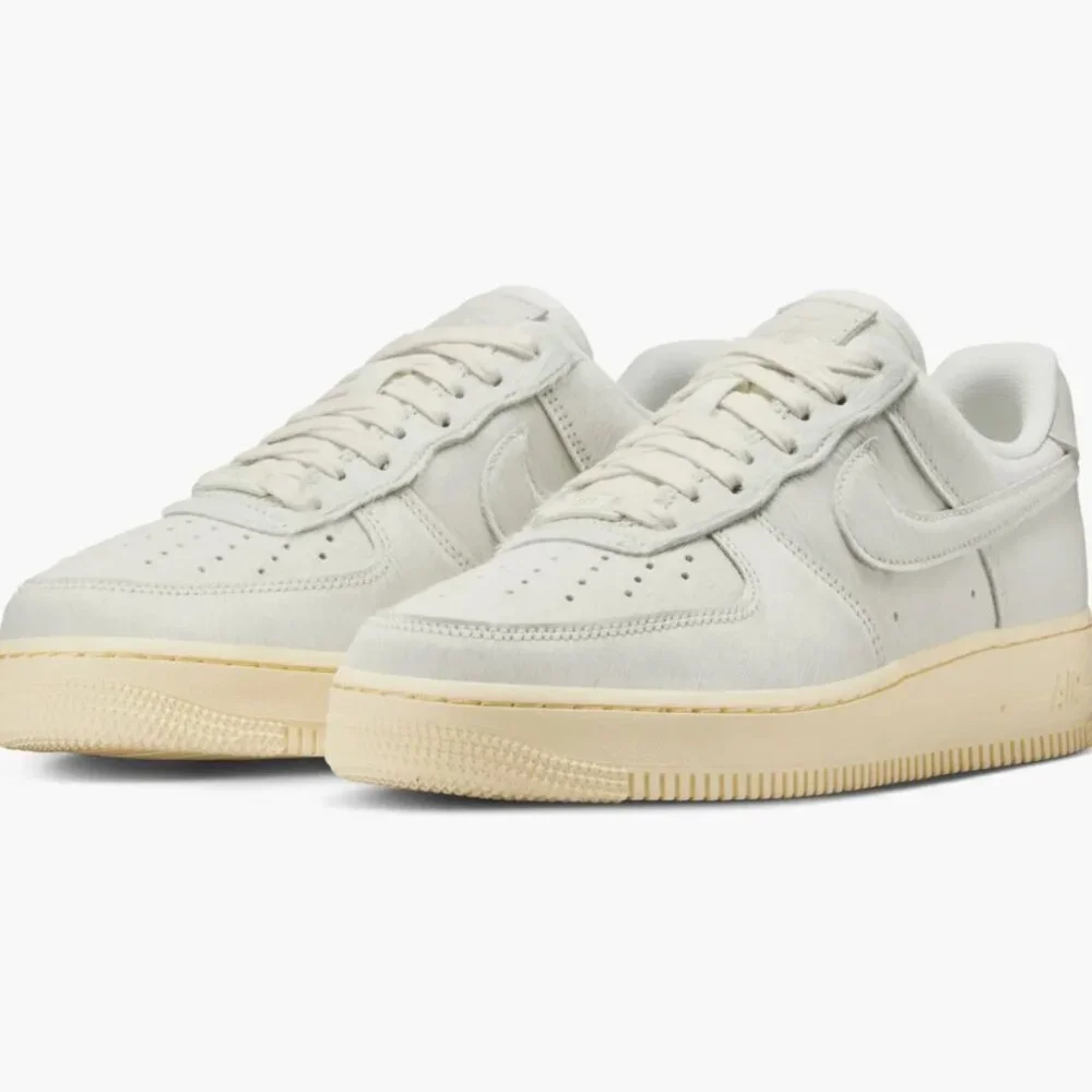 Nike Air Force 1 '07 Sneaker Women's Size 11